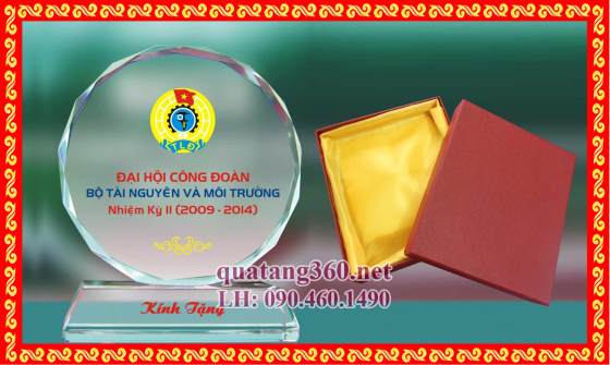 quà tặng pha lê quận Hoàng Mai